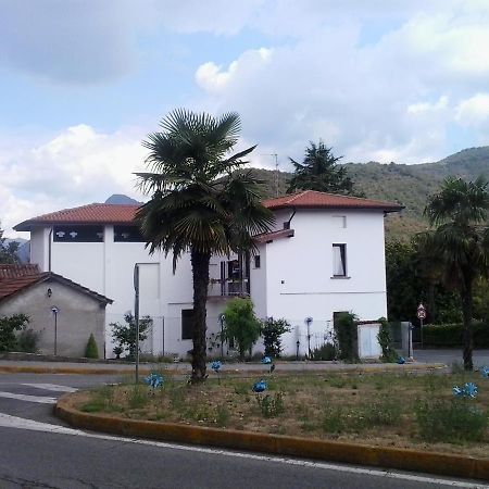 דירות Roe La Casa Bianca מראה חיצוני תמונה